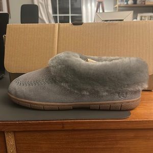 NWT Lands End Slippers